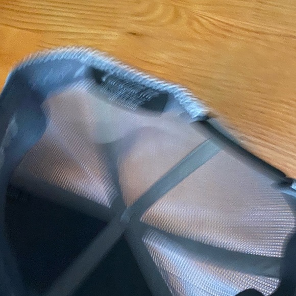 Travis mathew hats - Picture 3 of 14